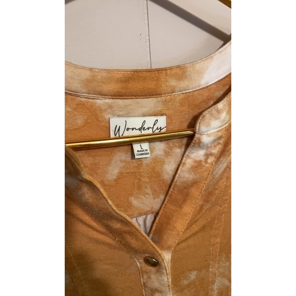 Wonderly Women's Tie-Dye Long Sleeve Blouse - Picture 2 of 3